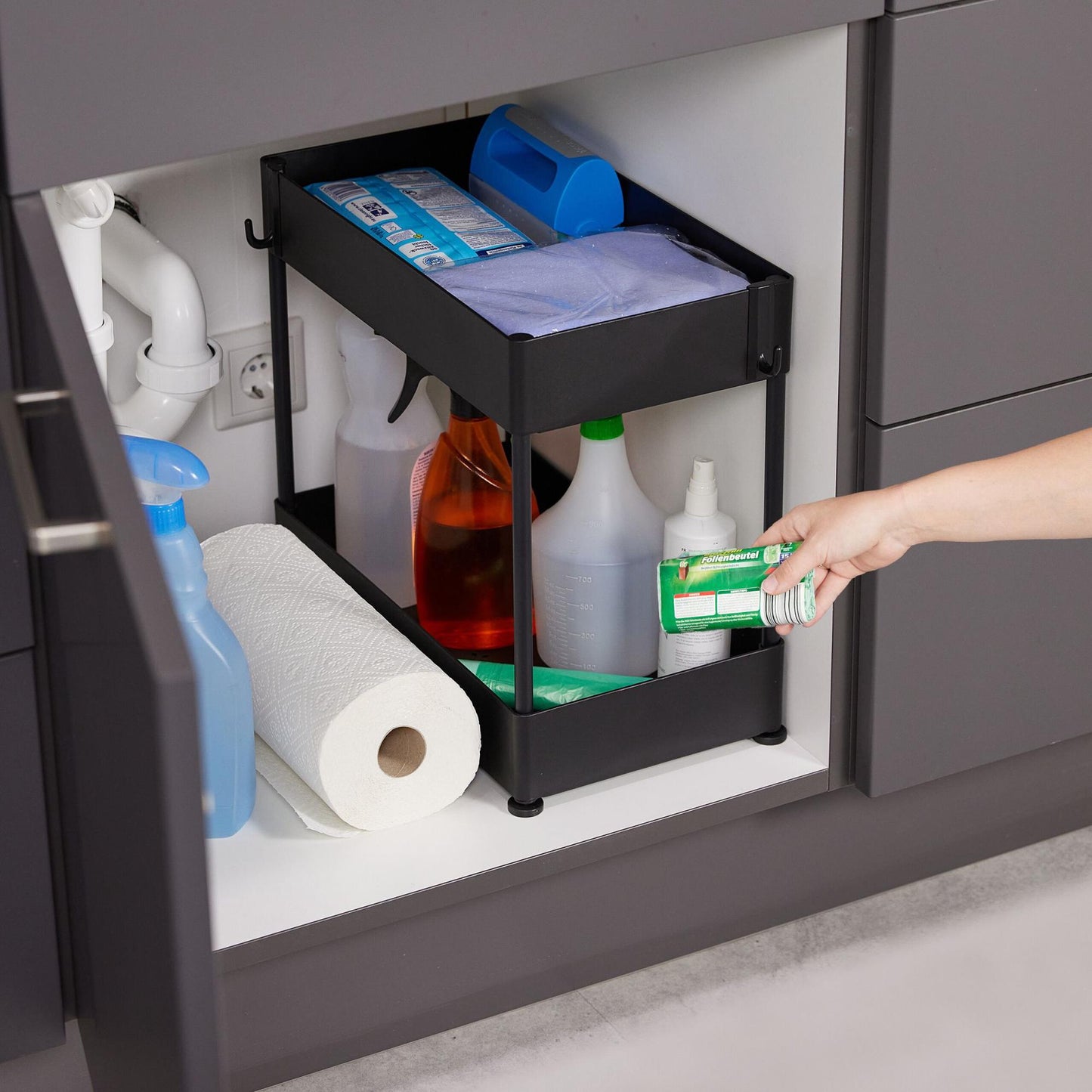 Washbasin shelf with 2 shelves