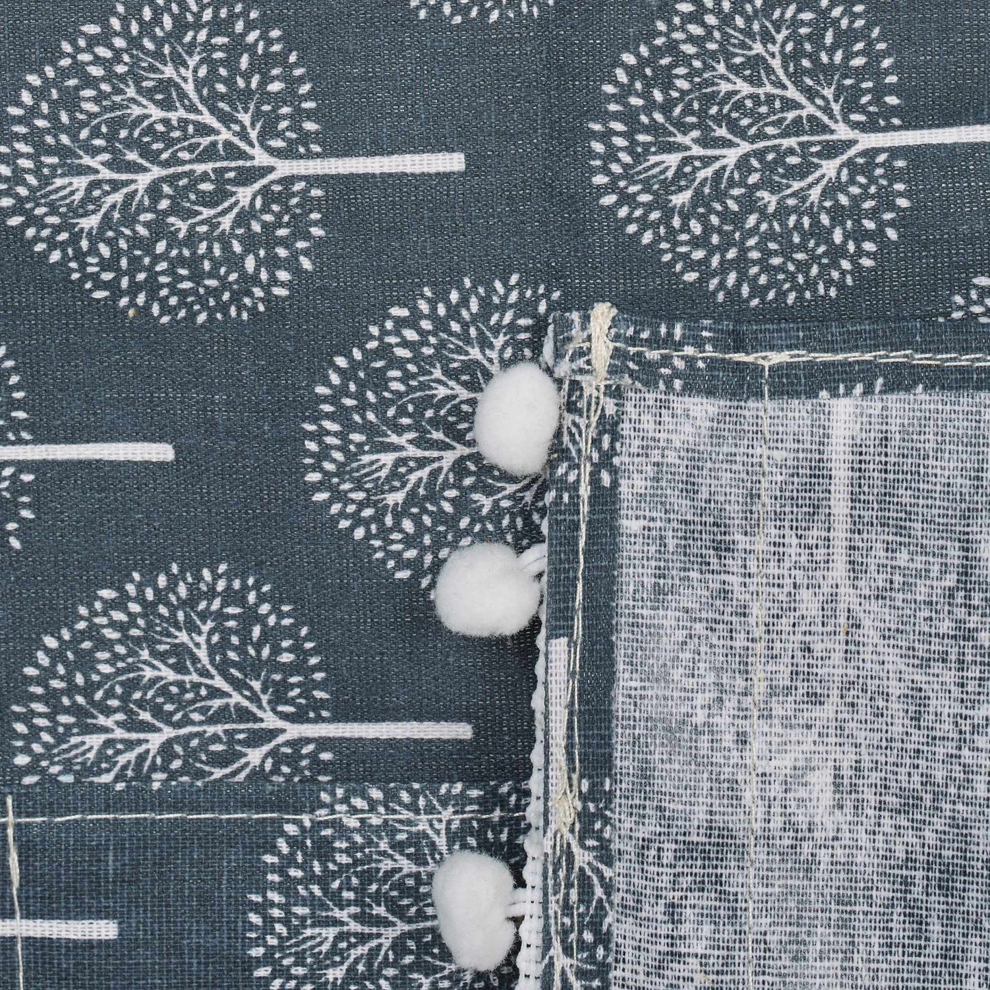 Washing machine pad with pockets