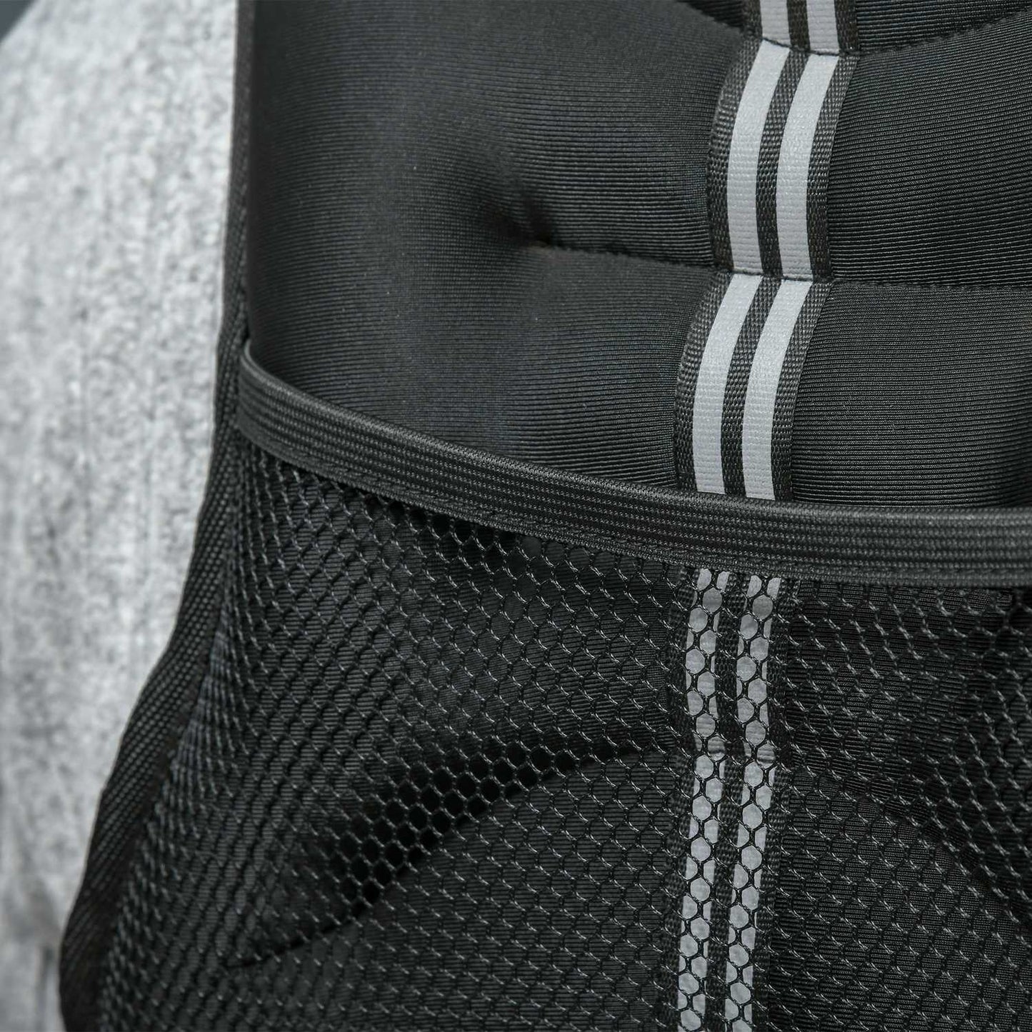 Adjustable weight vest 5 Kg for strength training - Black