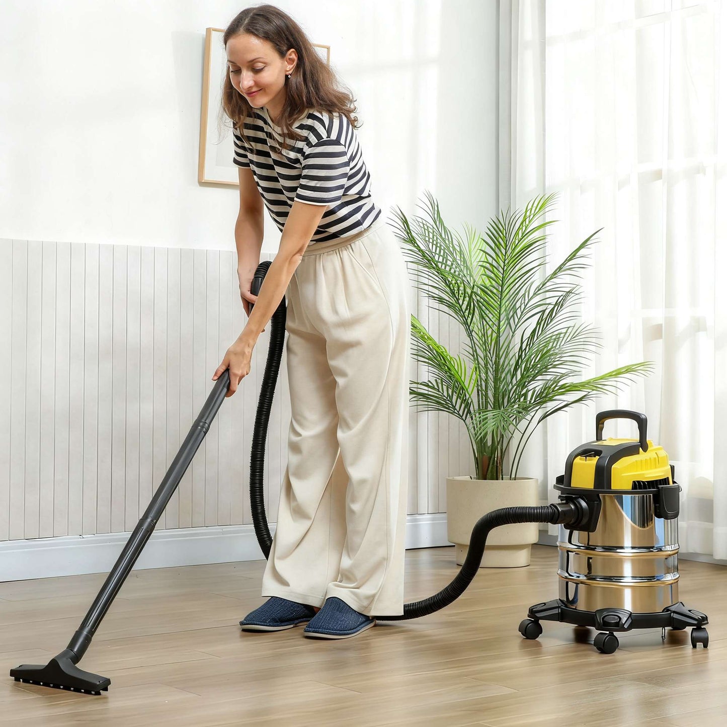 Wet and Dry Vacuum Cleaner, 1200W, 20L, Triple Filter