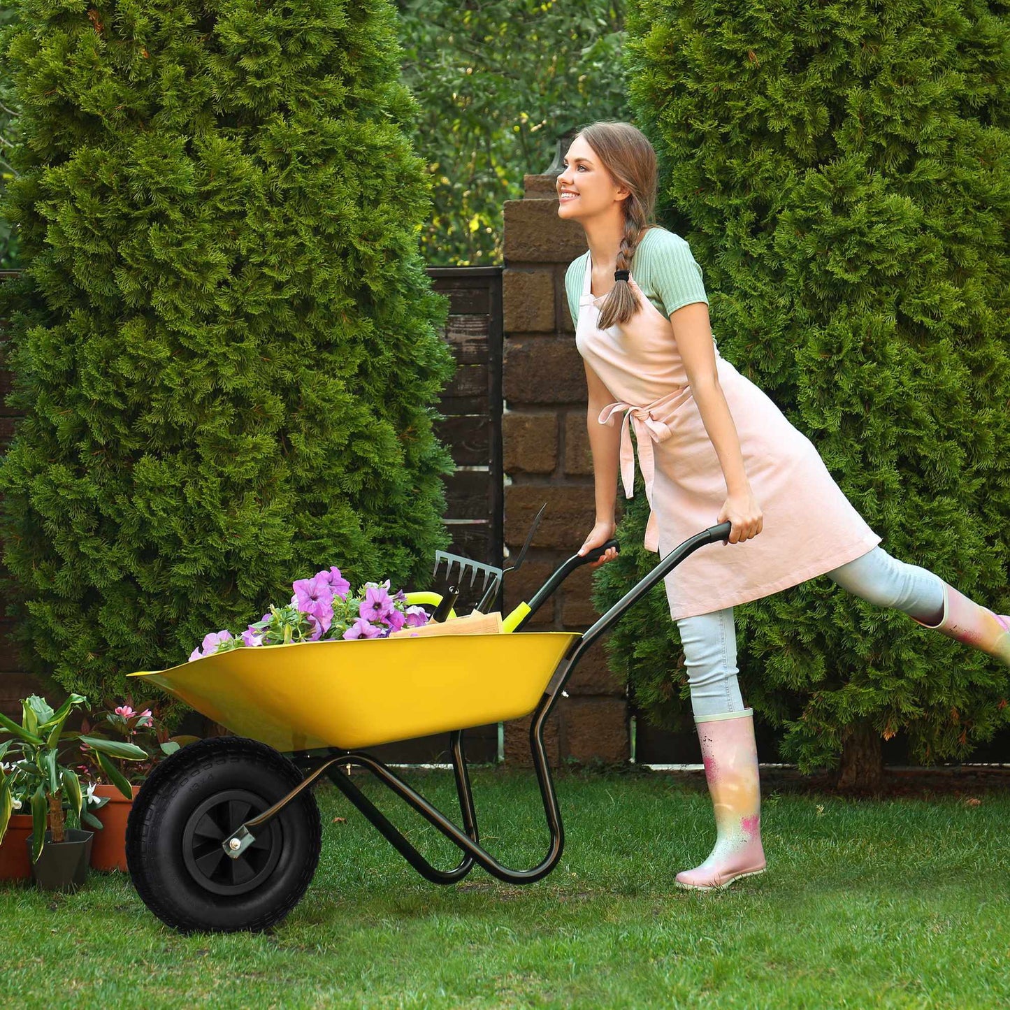 Wheel for wheelbarrow 4.00-6 in black