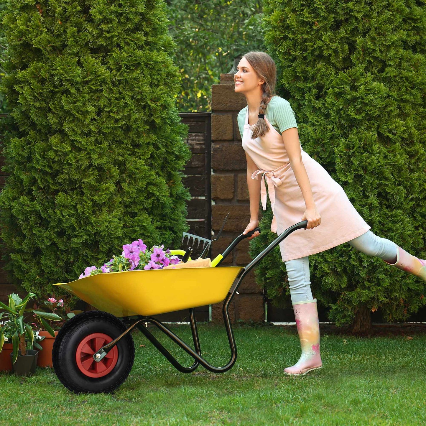 Wheel for wheelbarrow 4.00-6 in black/red