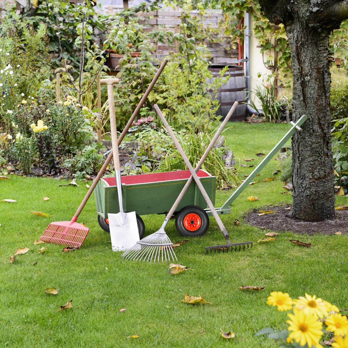 Wheel for wheelbarrow solid rubber 4.00-6