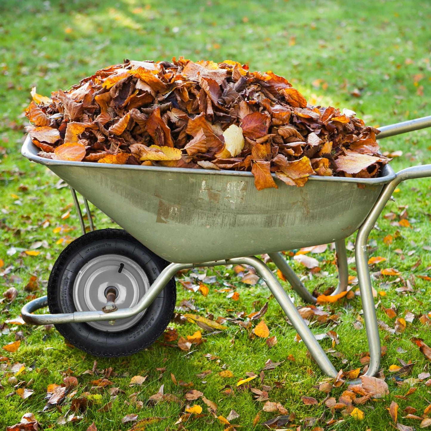 Wheels for wheelbarrow 4.80 4.00-8 with adapters