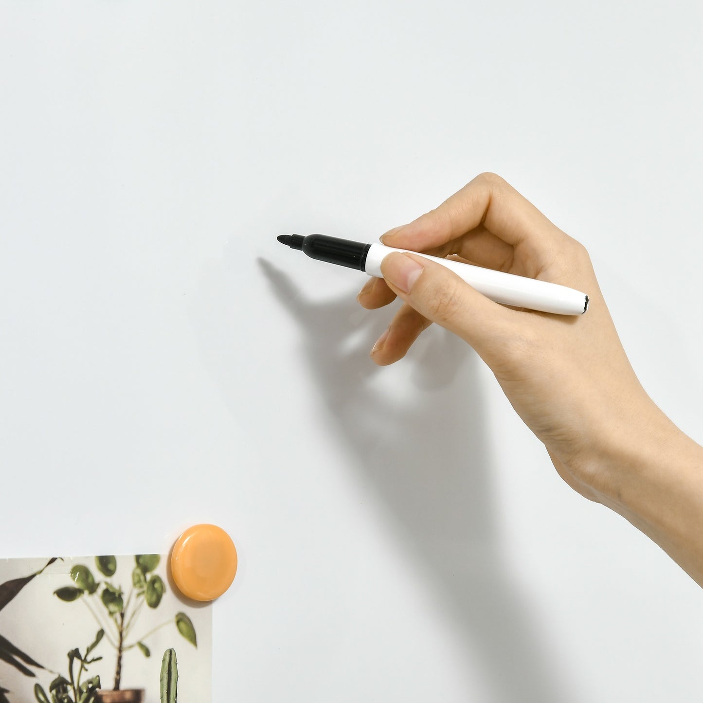 Magnetic whiteboard easel Set with markers and magnets, 60x45cm