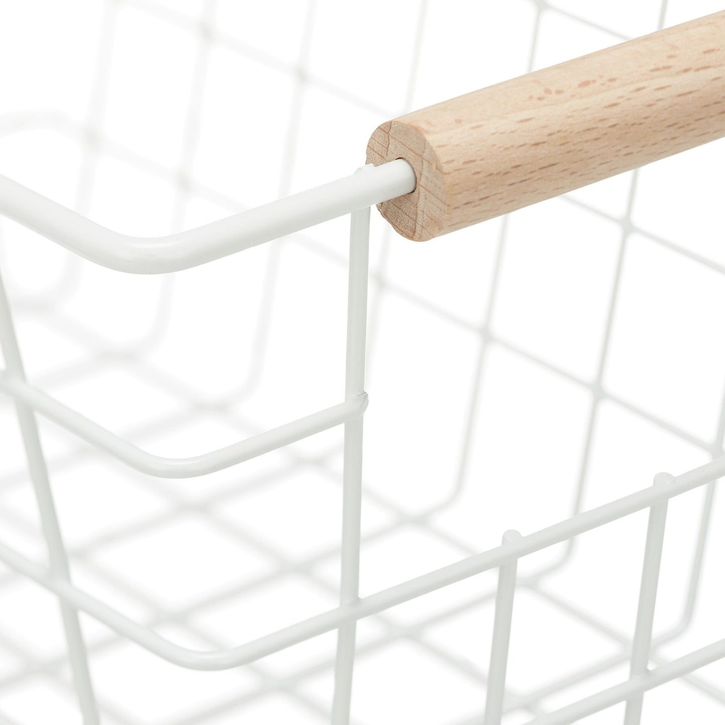 Wire baskets with wooden handles 3-pack