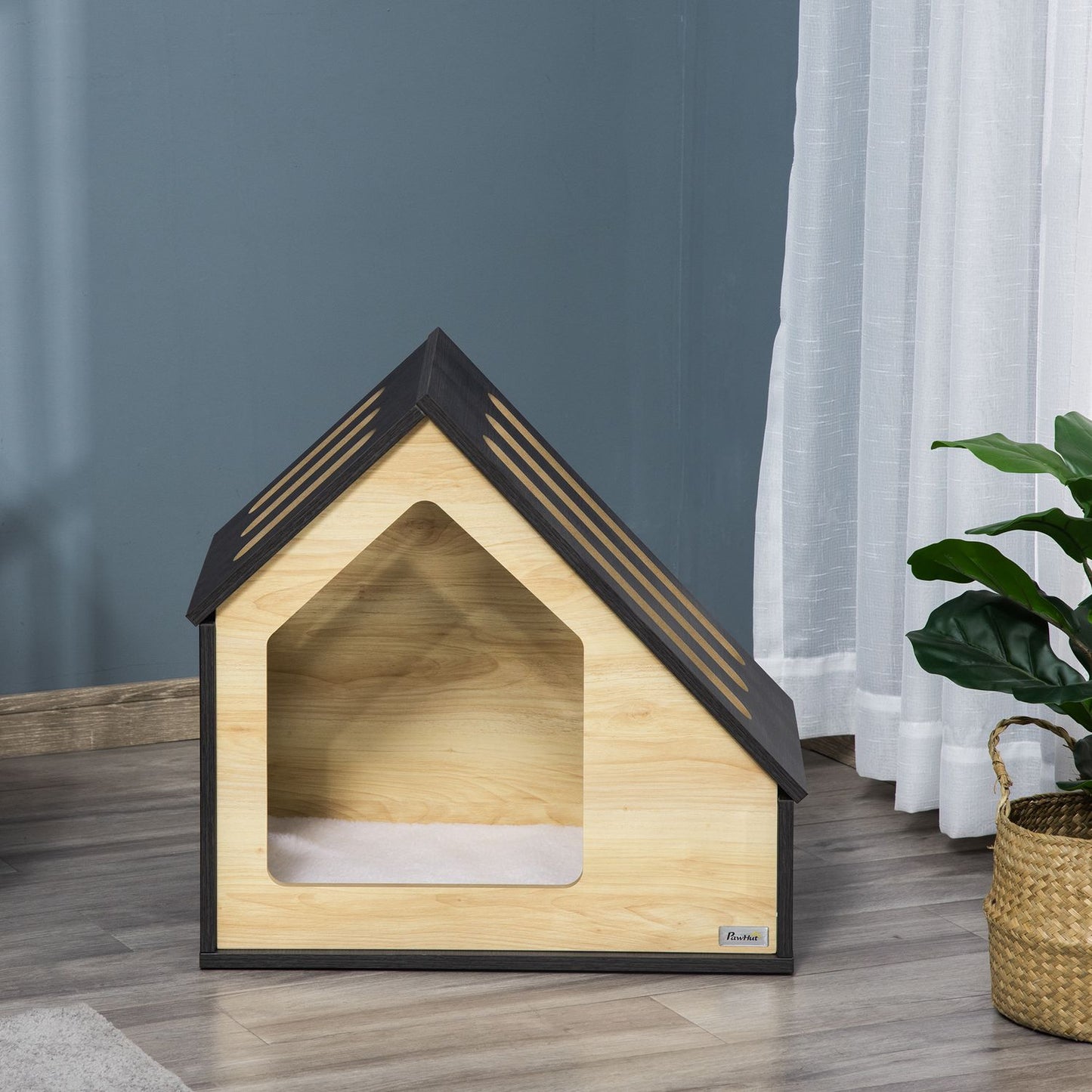 Wooden dog house with cushion, suitable for small pets up to 8 kg