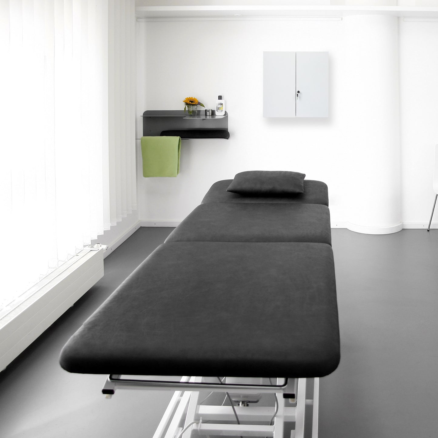 XXL Medicine Cabinet with 2 Doors