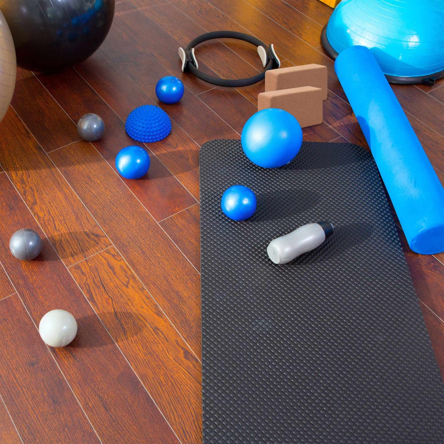 Yoga block in cork, set of 2