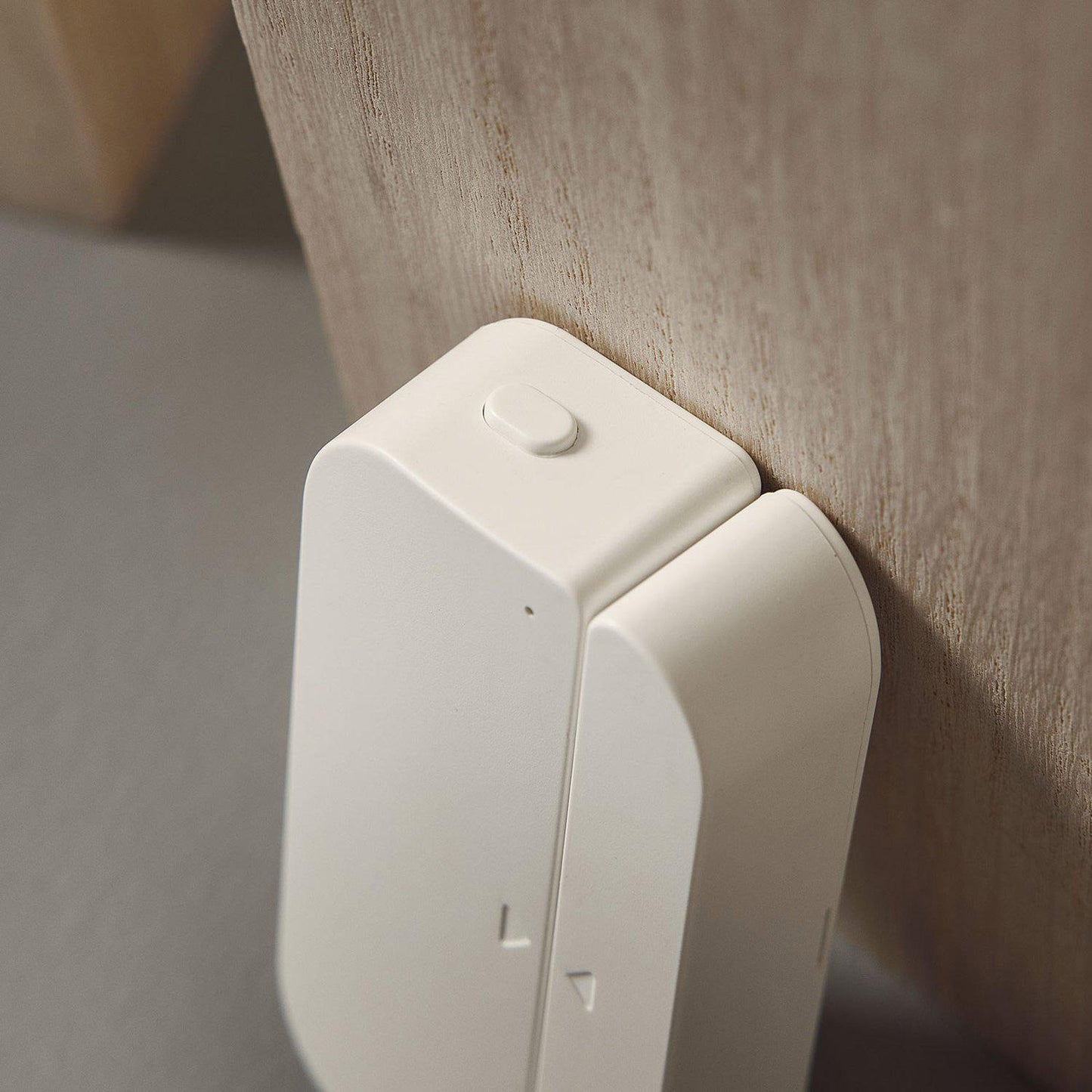Z-Wave Magnetic Sensor