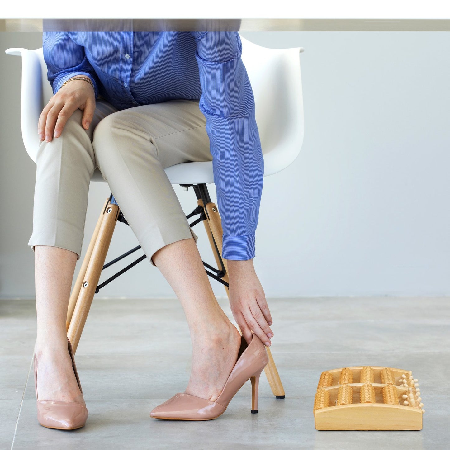 Foot massage roller wood