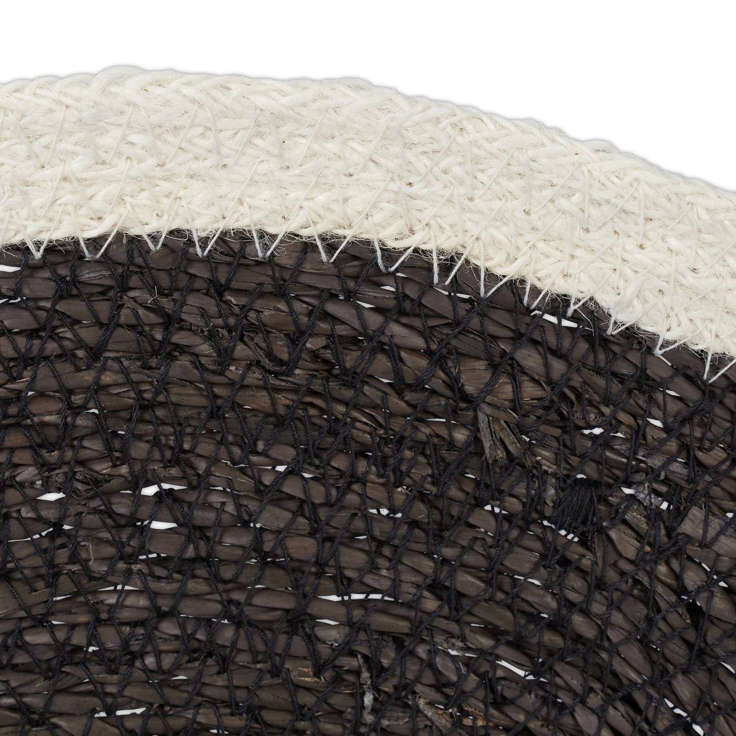 table set in 4 parts made of seaweed